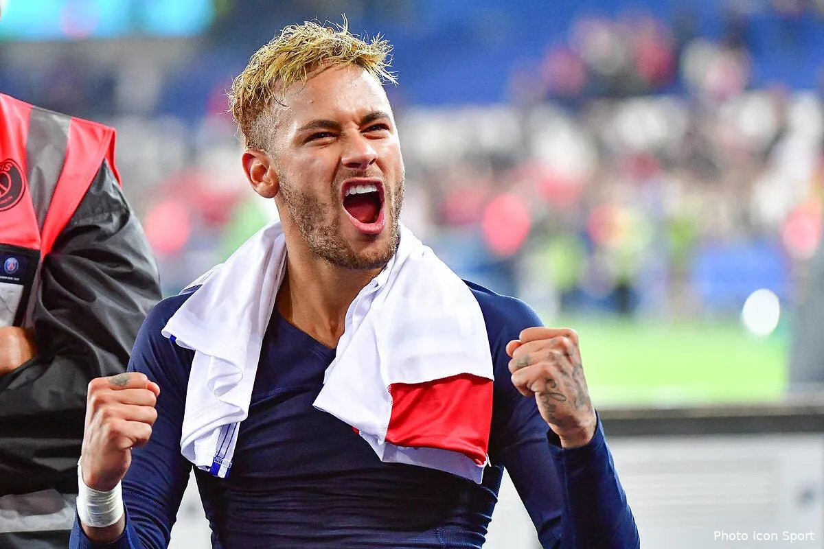 psg le psg a traumatise le barca au mercato la preuve icon win 071018 01 65524233233