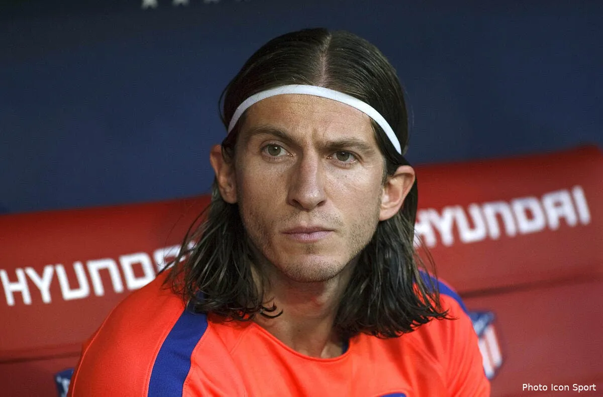 psg le psg ne veut plus de filipe luis pour une montagne d or iconsport icon mar 250818 05 03228935
