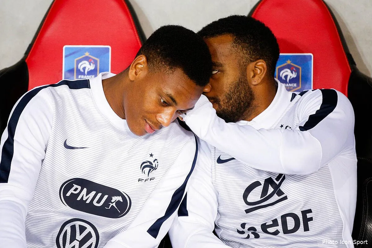psg le psg sur lacazette et martial c est bidon balance pierre menes iconsport hao 081015 10 13143602