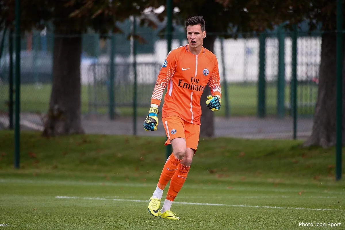 psg le troisieme gardien file en l2 au mercato iconsport icon bap 160917 91 32204151