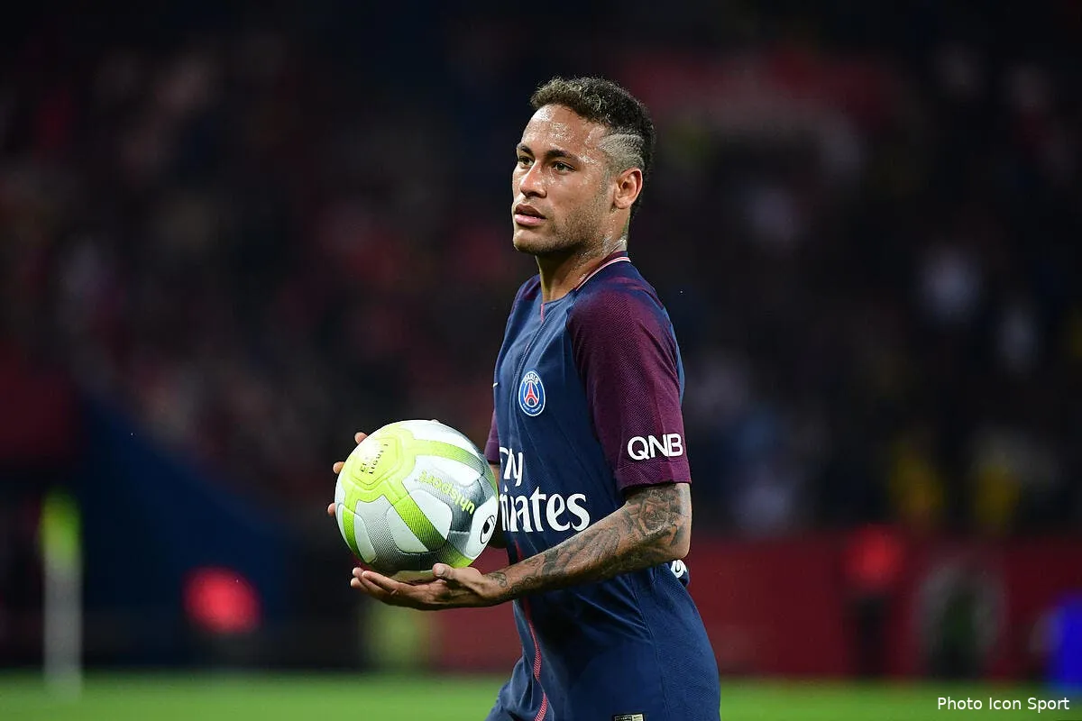 psg le vrai salaire de neymar au psg revele accrochez vos ceintures iconsport icon win 250817 01 15175194339