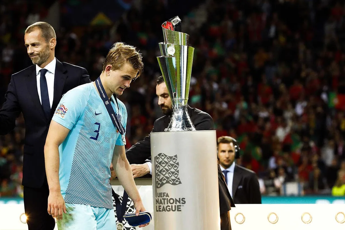 psg leonardo s enerve il envoie balader de ligt au mercato icon 14704916257119