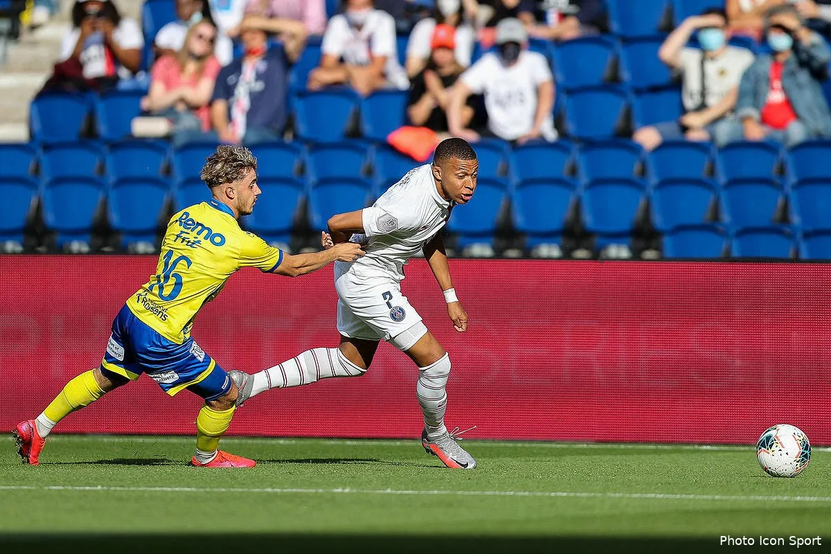 psg les sprints de mbappe facile face a des charrettes icon belgaimage 166160581289753