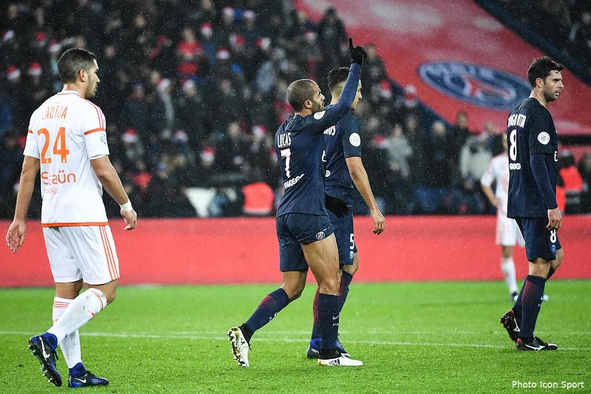 psg lucas on reste paris on reste fort iconsport dib 211216 10 01165112