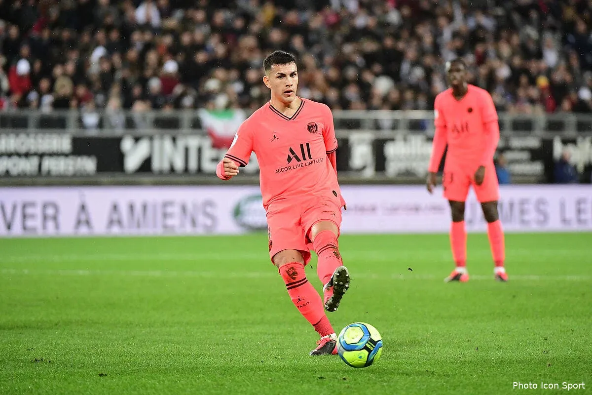 psg luis fernandez retourne sa veste sur cet ancien flop du mercato icon winter 15022020120056281361