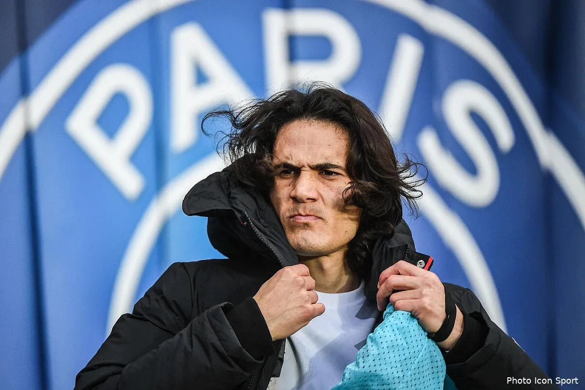 psg manchester united invite a allonger la monnaie pour cavani icon dib 010220 11 83277379