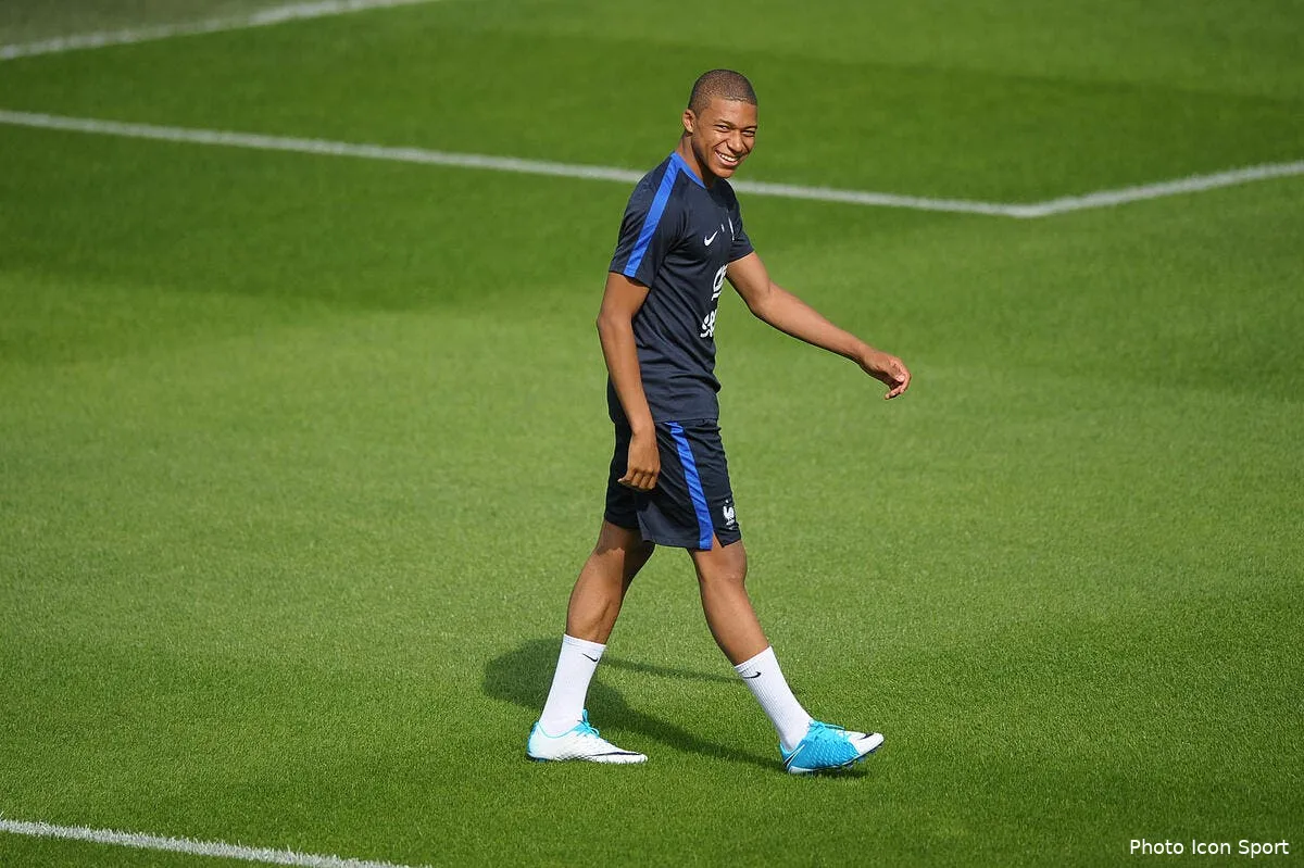 psg mbappe a paris pierre menes n y croit pas sauf si iconsport fer 290517 10 68185055