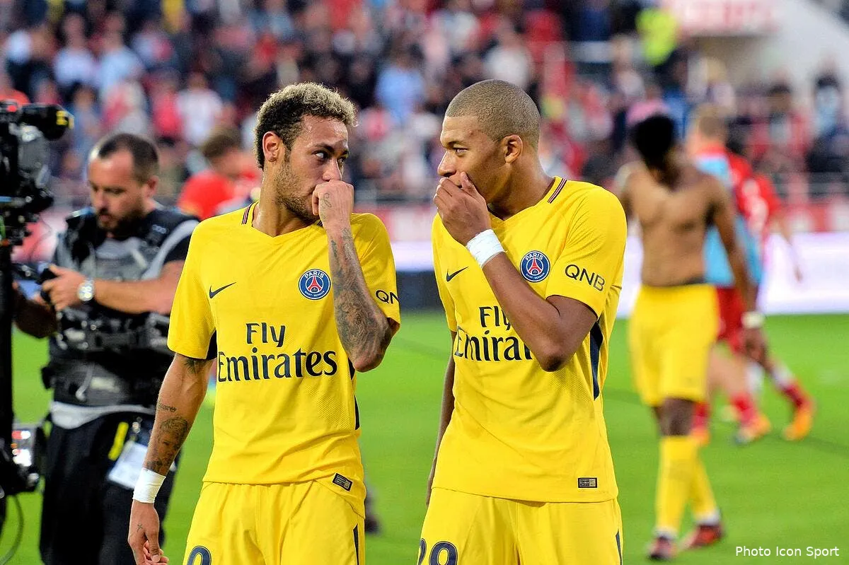 psg mbappe avoue avoir merde contre dijon a la place de cavani iconsport icon poy 141017 05 56196501