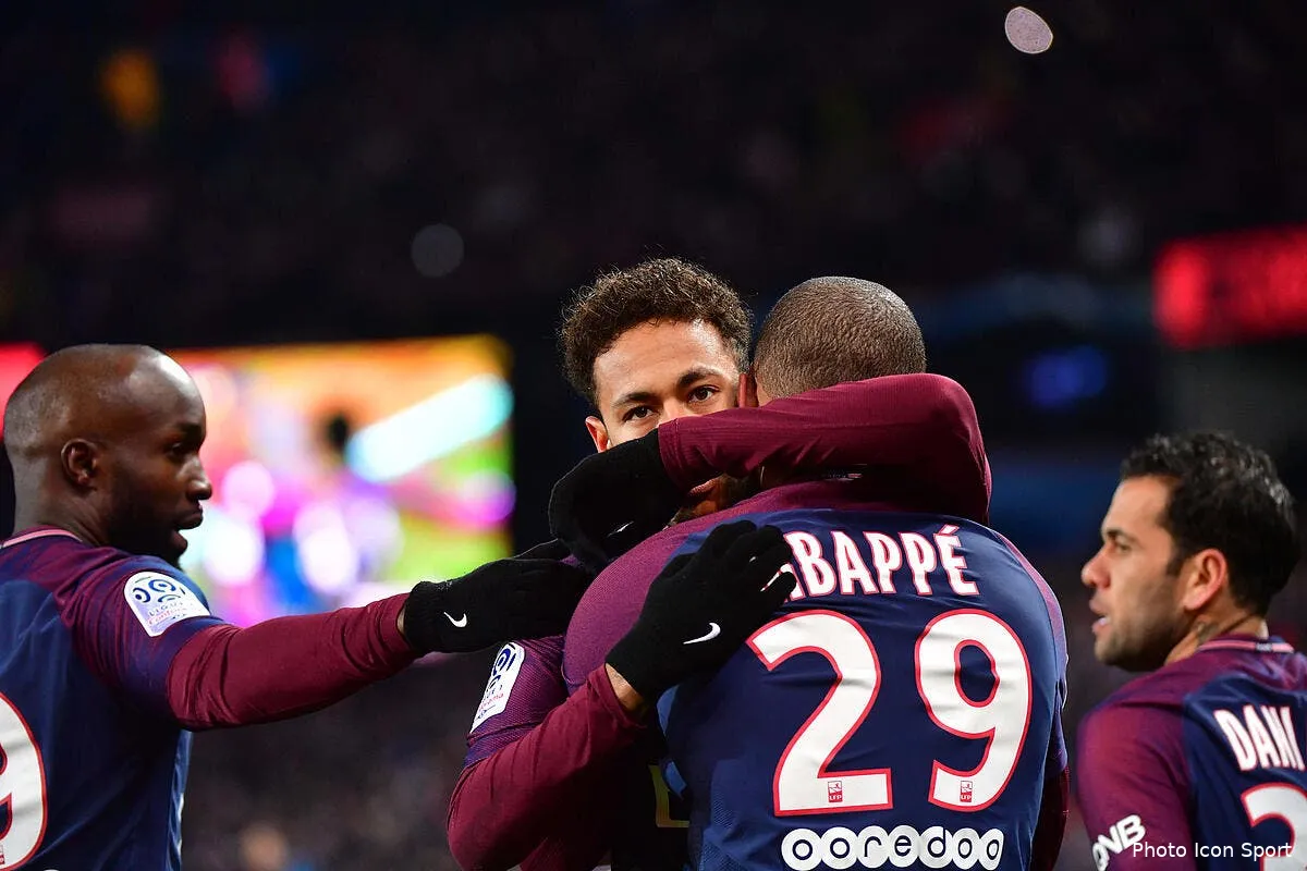 psg mbappe espere voir neymar rester longtemps iconsport icon win 250218 01 41239212325