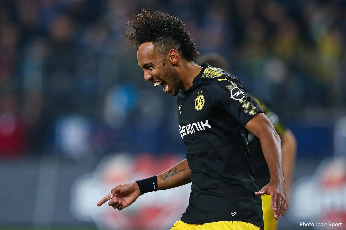 psg mbappe est incroyable meme aubameyang s incline iconsport icon mis 200917 93 03195181