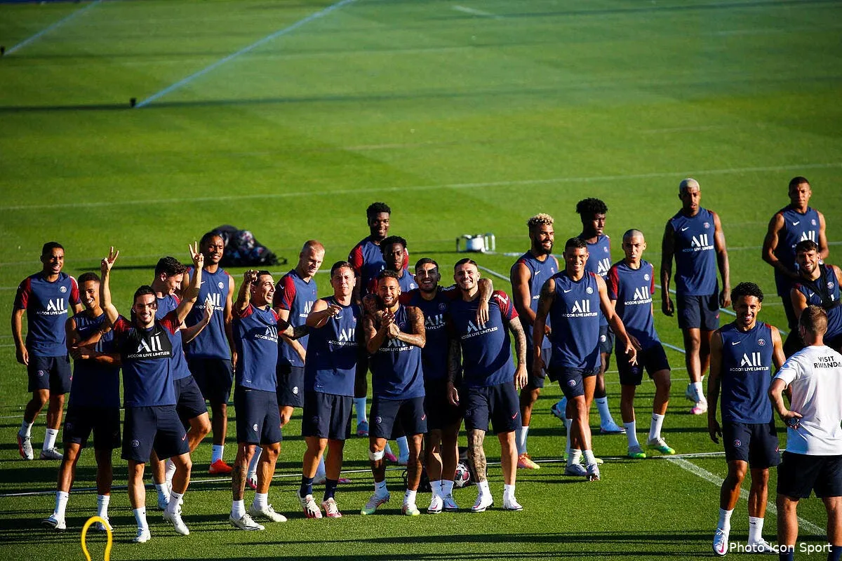 psg mbappe et neymar ne veulent pas descendre du bus trop tot icon paris 2291913