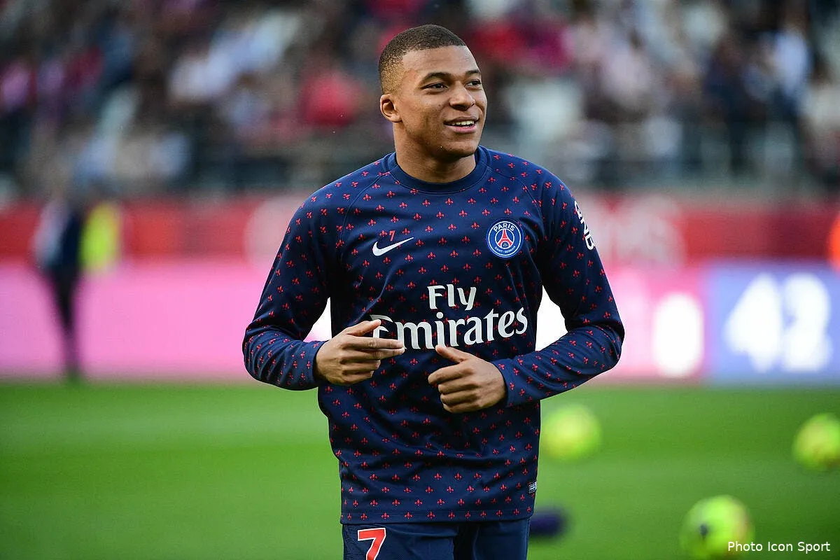 psg mbappe excede par neymar il insiste pour quitter paris icon win 240519 01 90619 1255489