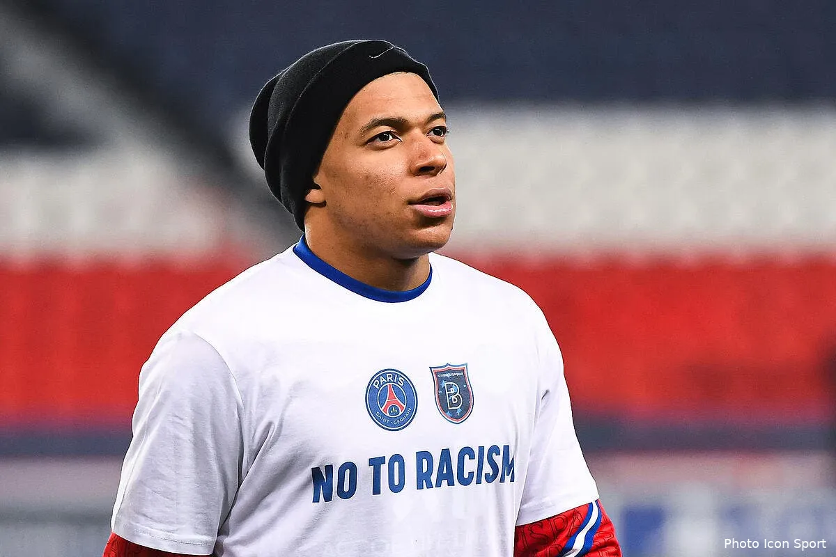 psg mbappe fier de l action coup de poing contre le racisme icon bap 091220 93 018 301317