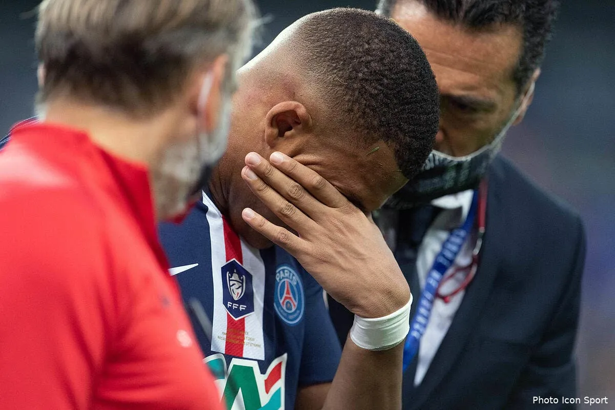 psg mbappe forfait a cause de perrin catastrophe pour paris icon sipausa 30361748290261