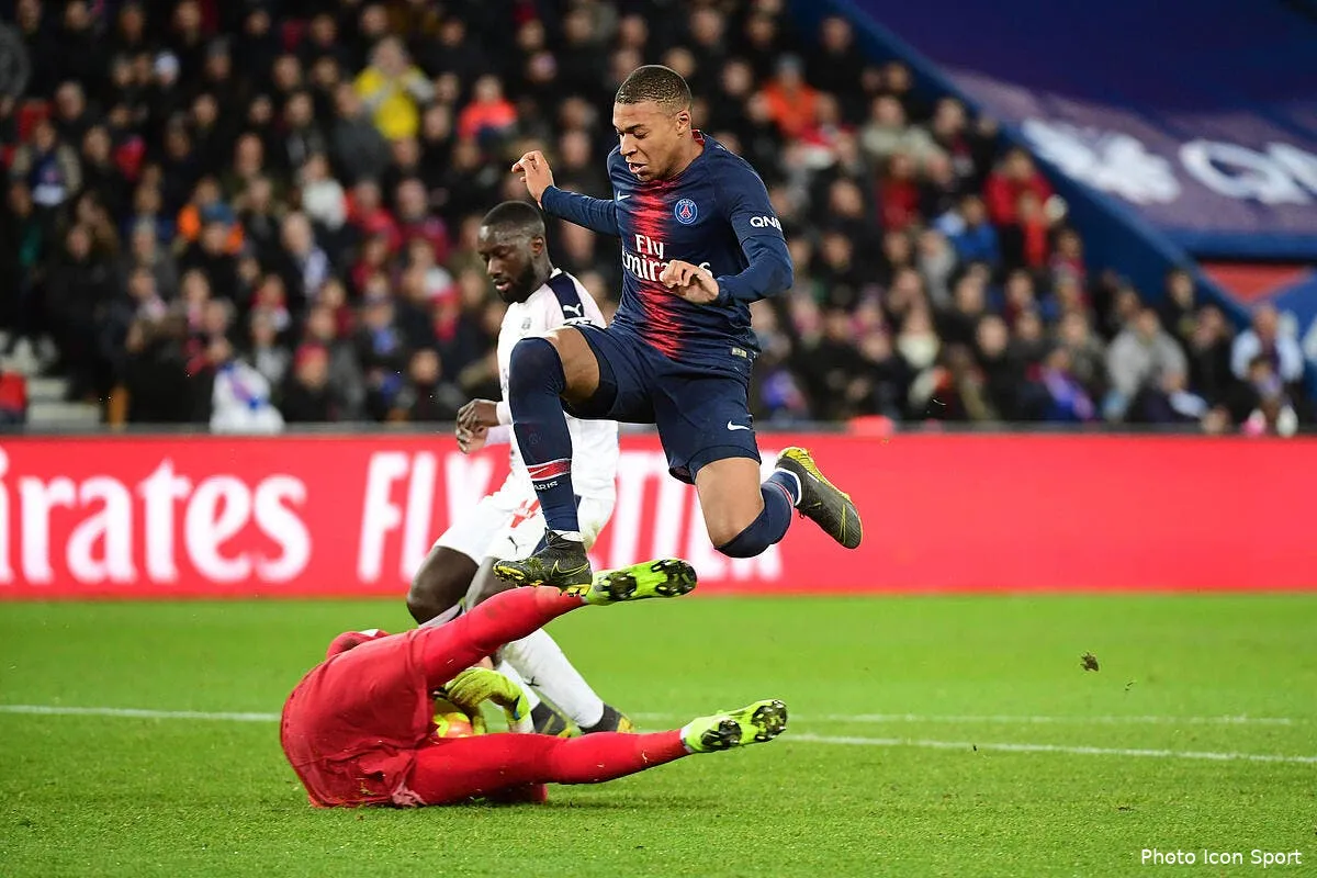 psg mbappe retrecit au lavage il recoit une attaque inattendue icon win 090219 01 80368244759