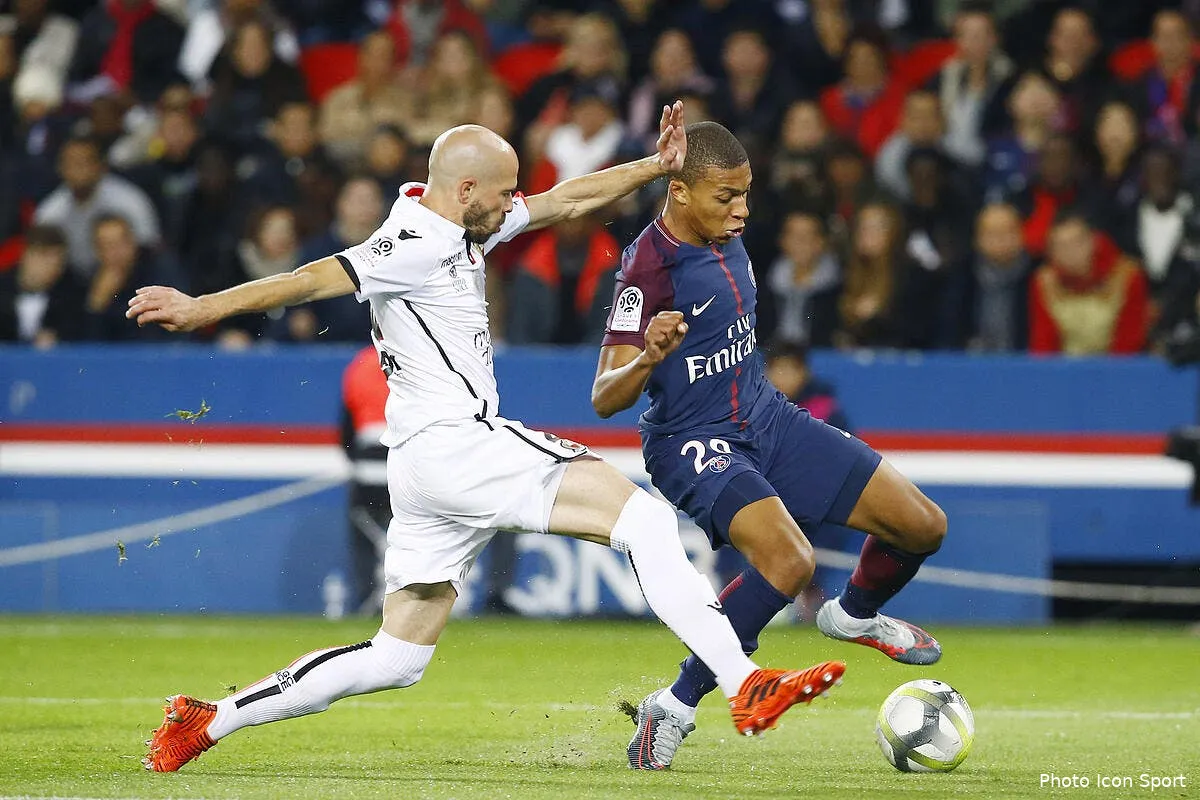 psg mbappe sur le banc c est l idee de domenech iconsport icon dyg 271017 02 10197861
