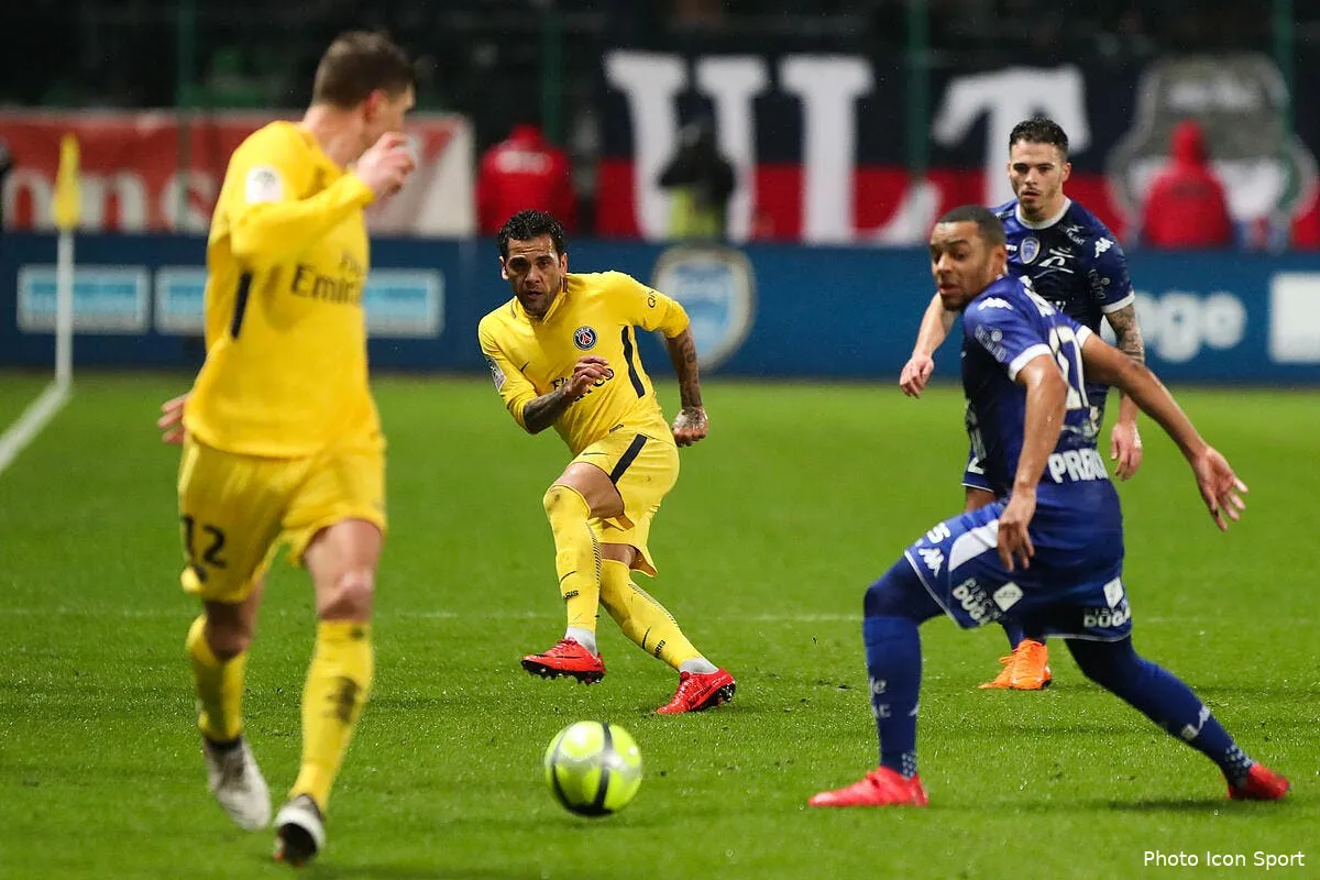 psg meunier ne se laissera pas avoir deux fois par alves iconsport icon fid 030218 08 33 1213045