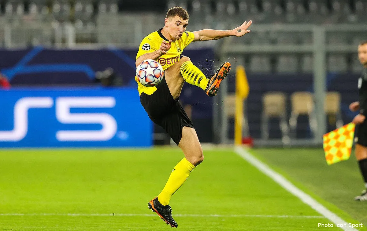 psg meunier trop bavard il tacle encore paris icon 137607960 300195