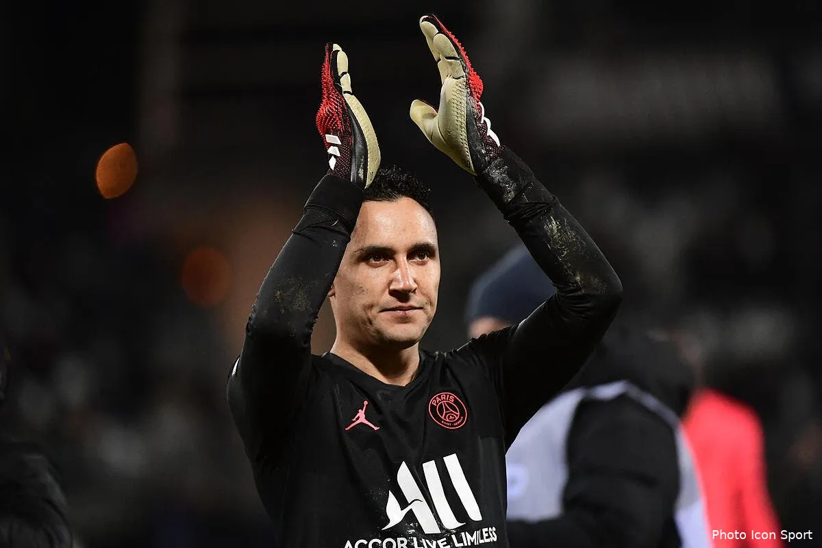 psg navas lache 180 000 euros et rentre au costa rica icon winter 15022020120262281771