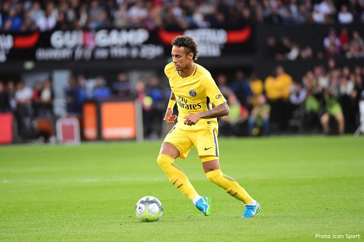psg neymar 44 400 000 pintes guingamp reclame la tournee du patron iconsport icon win 130817 01 13500189527