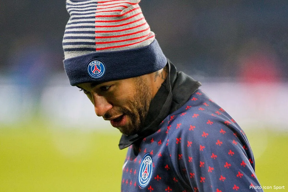 psg neymar a genoux devant le barca la condition de messi neymar 80283353