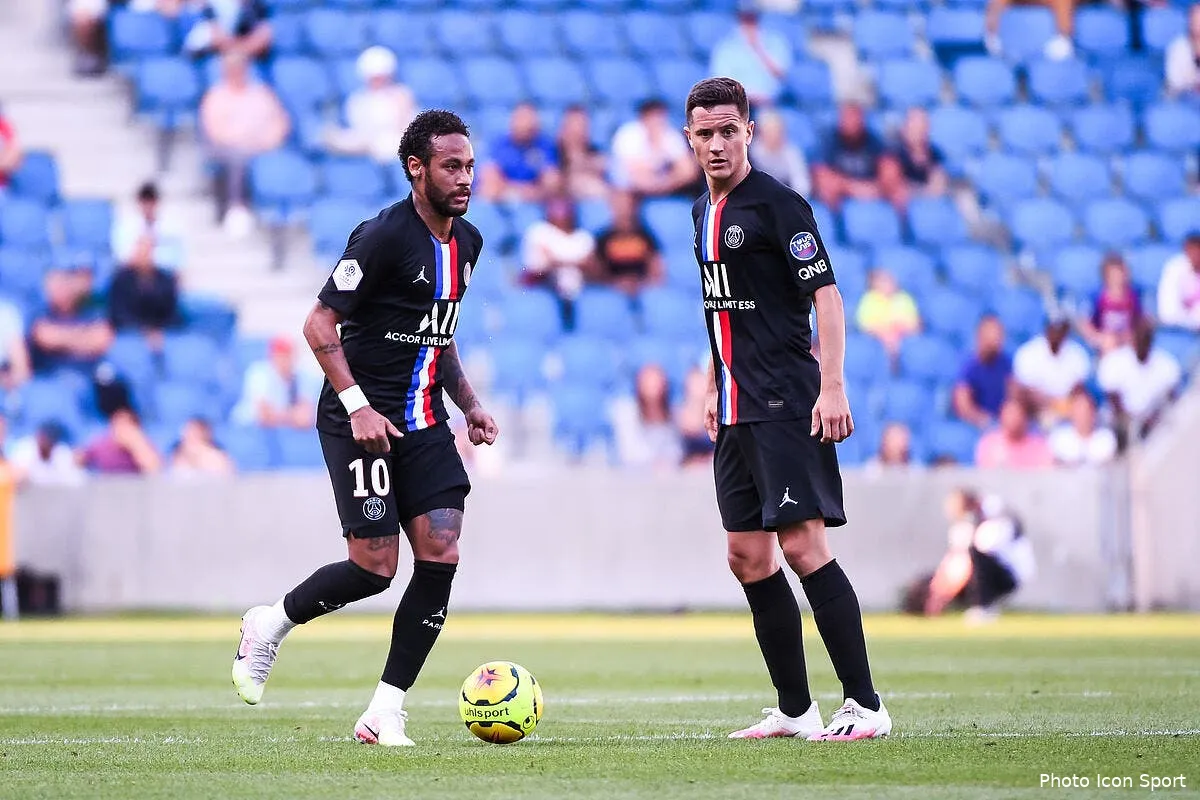 psg neymar assistant social a paris quel homme icon bap 120720 93 147290379