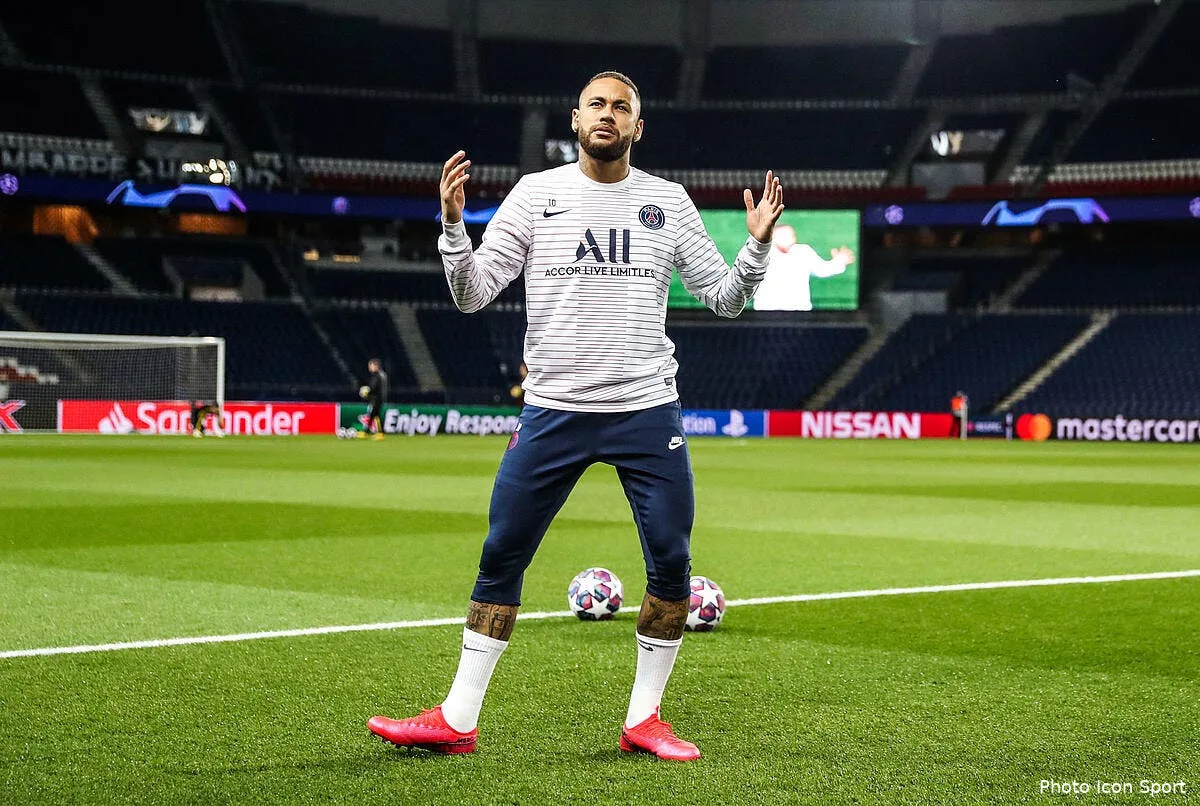 psg neymar au barca rivaldo signe des deux deux mains icon 1211840518 767695281637