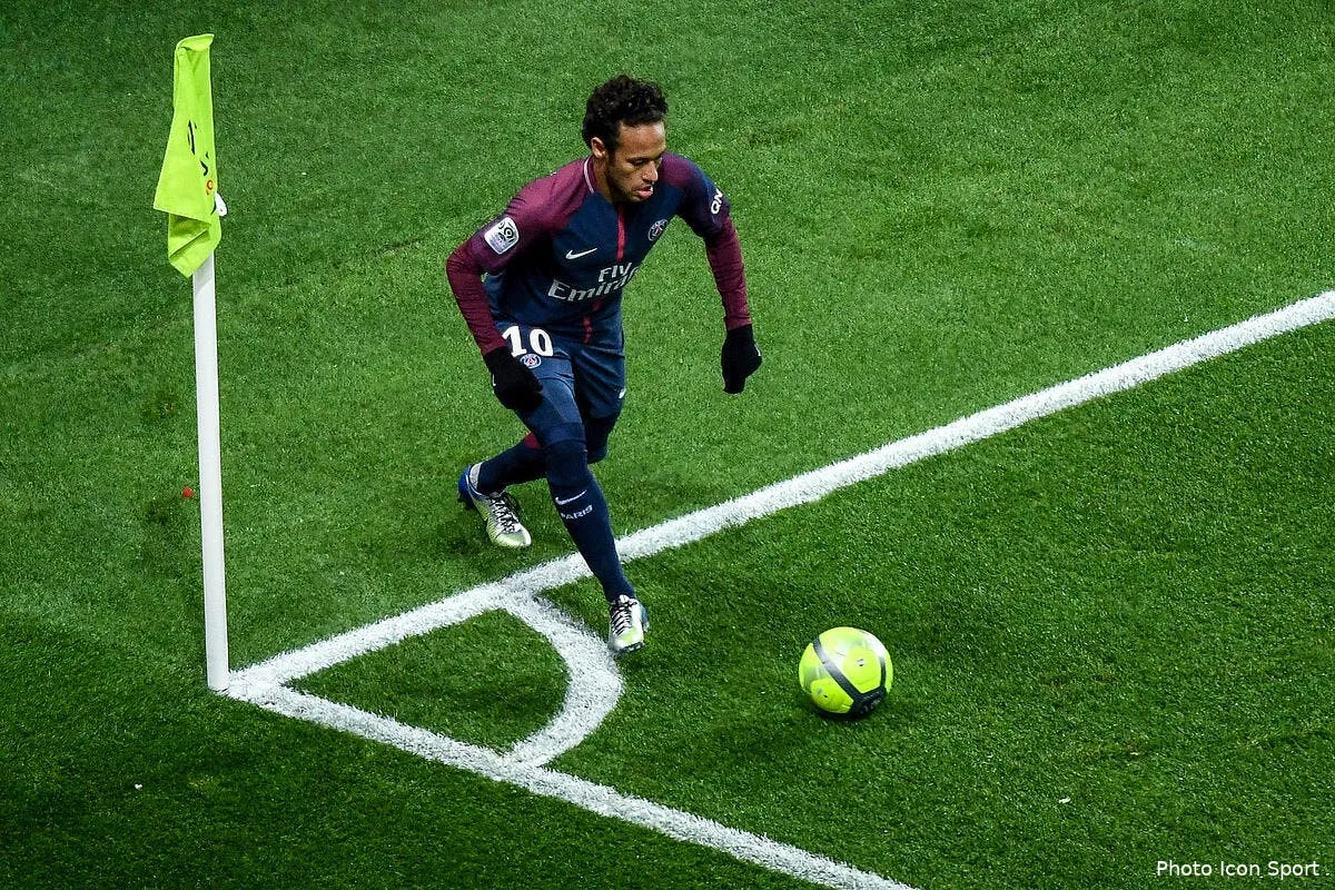 psg neymar c est comme messi et cristiano ronaldo iconsport icon dib 170118 11 110207497