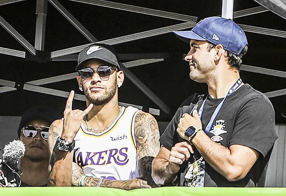 psg neymar en vacances dave appadoo pas loin de crier au scandale iconsport icon glo 181018 11 02234013