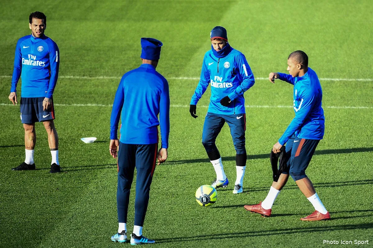psg neymar est apte et s entraine avant psg om iconsport icon dib 260118 11 15210965