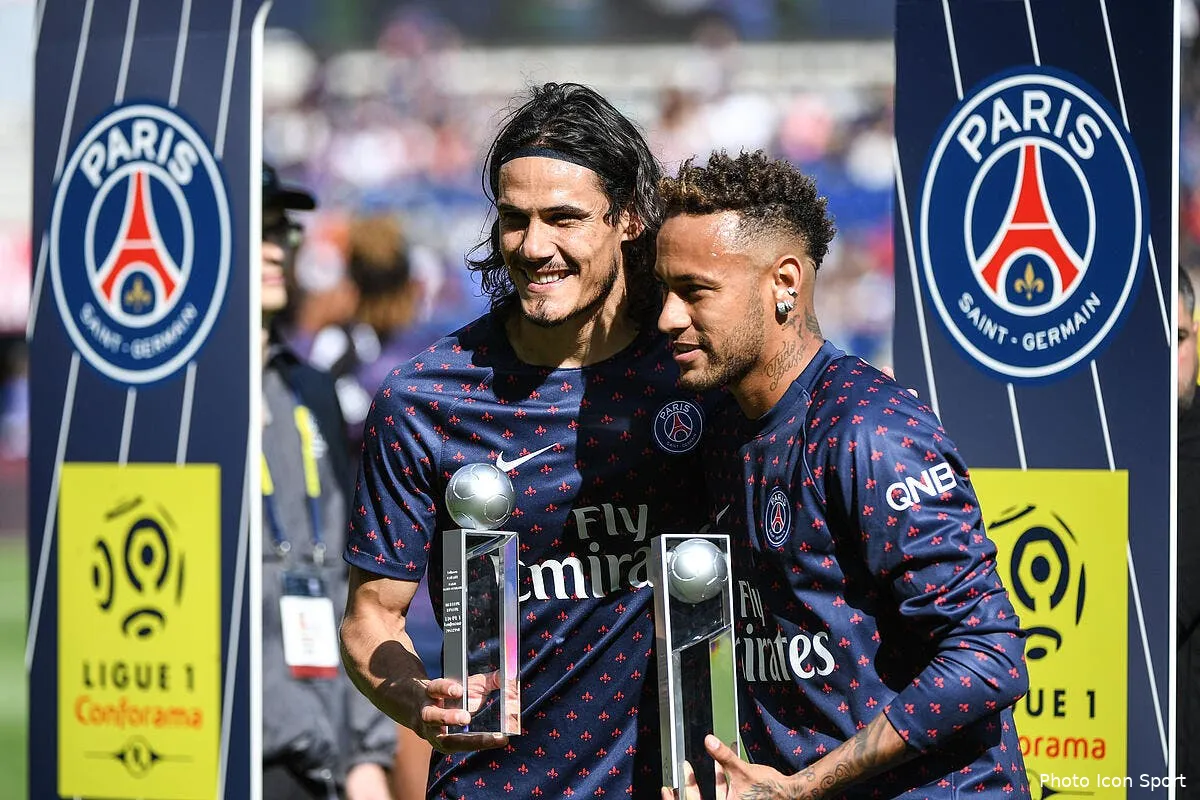 psg neymar et cavani se font des passes et il adore ca iconsport icon dib 250818 12 119231663