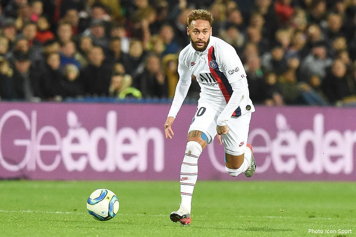 psg neymar et giroud le duo d attaque pour vaincre le virus icon adim 071219 35 146282687