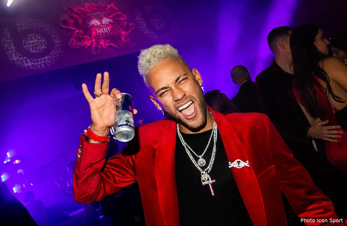 psg neymar et les autres obliges de se coucher tot paris adore icon ap 1ybefbu5h1w11 hires jpeg 24bit rgb 1297545