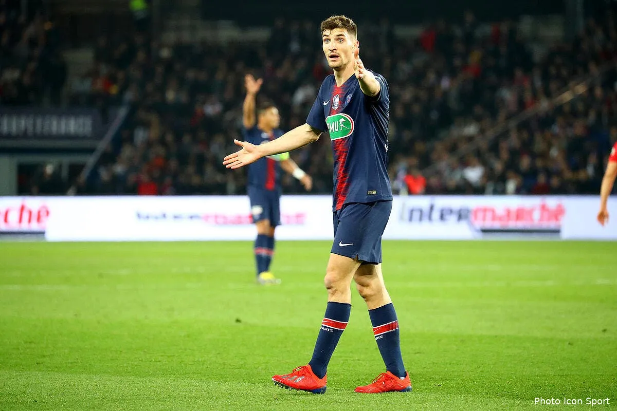 psg neymar fait prolonger alves paris ne merite pas meunier meunier 18251499