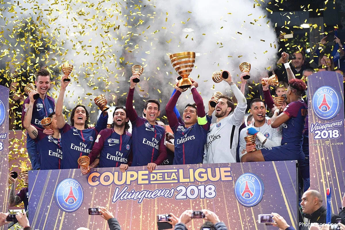 psg neymar felicite ses coequipiers pour la victoire en finale iconsport icon win 310318 01 45802214417