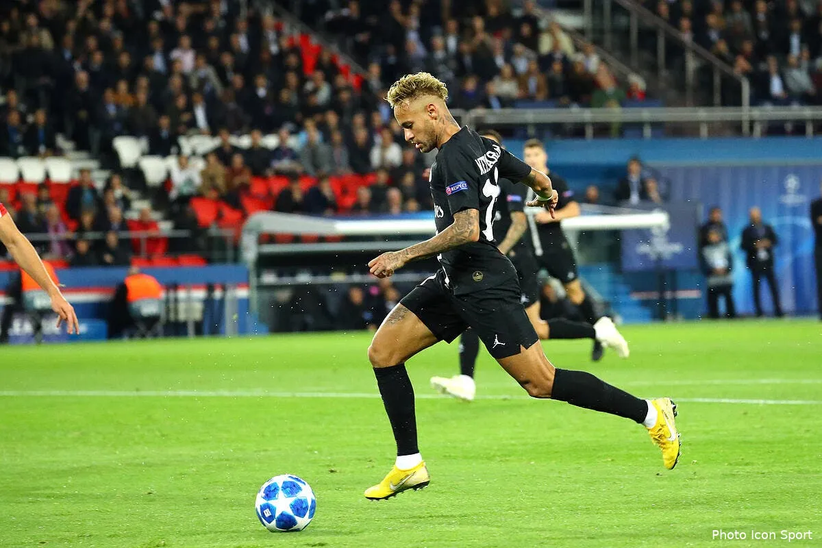 psg neymar patron du mercato a paris il contacte pogba iconsport icon 181003p06953232495