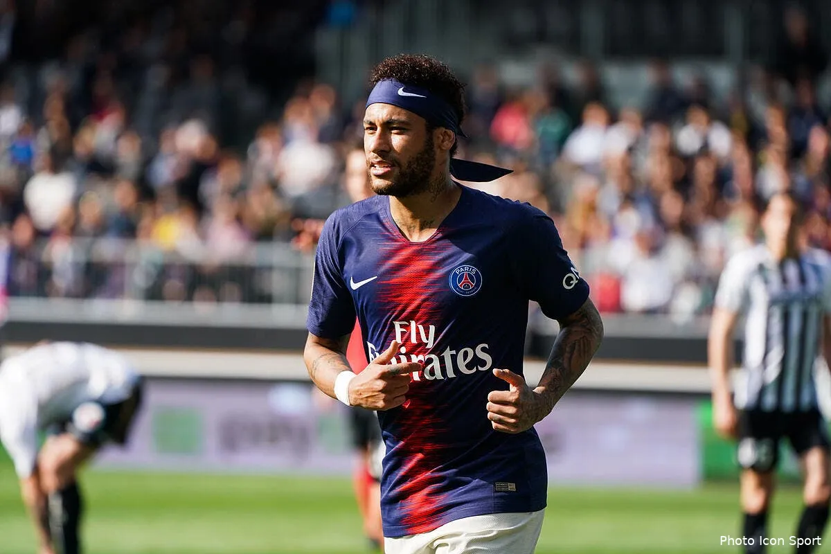 psg neymar siffle en l1 il faut se pincer pour y croire icon lem 110519 08 16253089