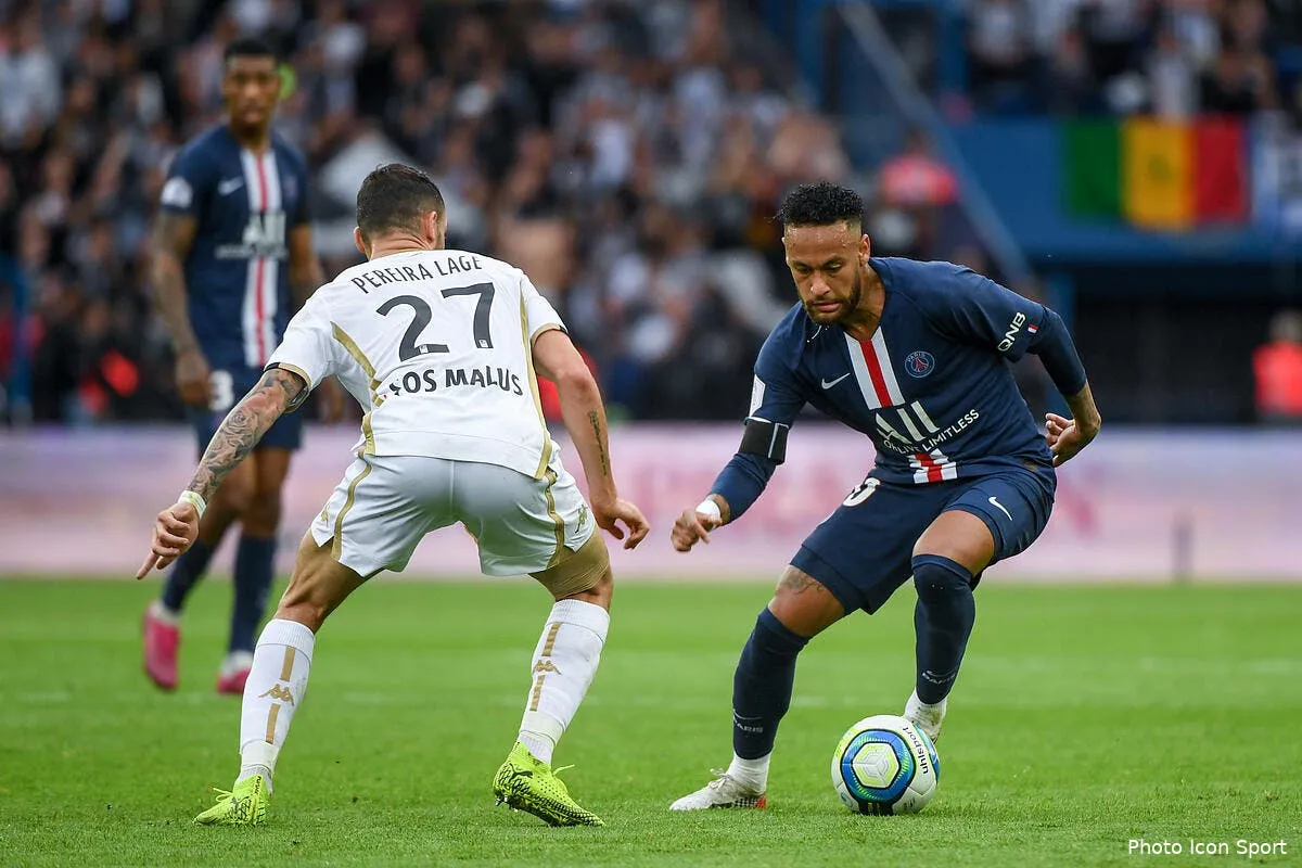 psg neymar triste a paris il degomme la fake news icon dib 051019 12 61268483