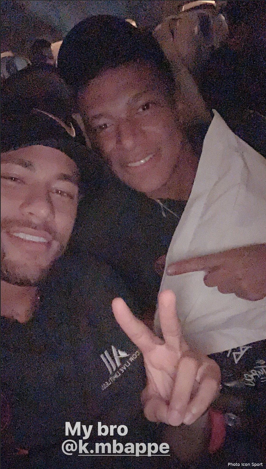 psg neymar tue la polemique mbappe en 1 click neymar mbappe260467