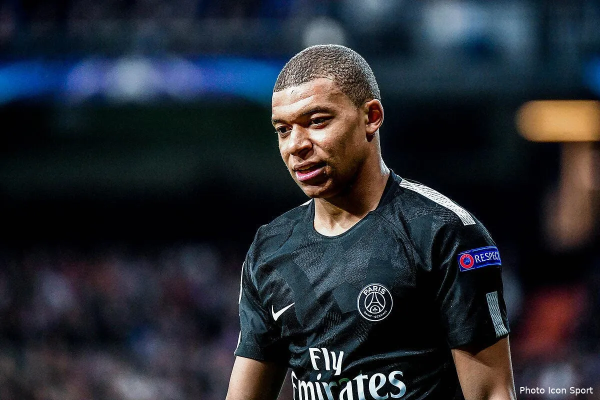 psg officiel kylian mbappe est un joueur du paris sg iconsport icon win 140218 10 69210325