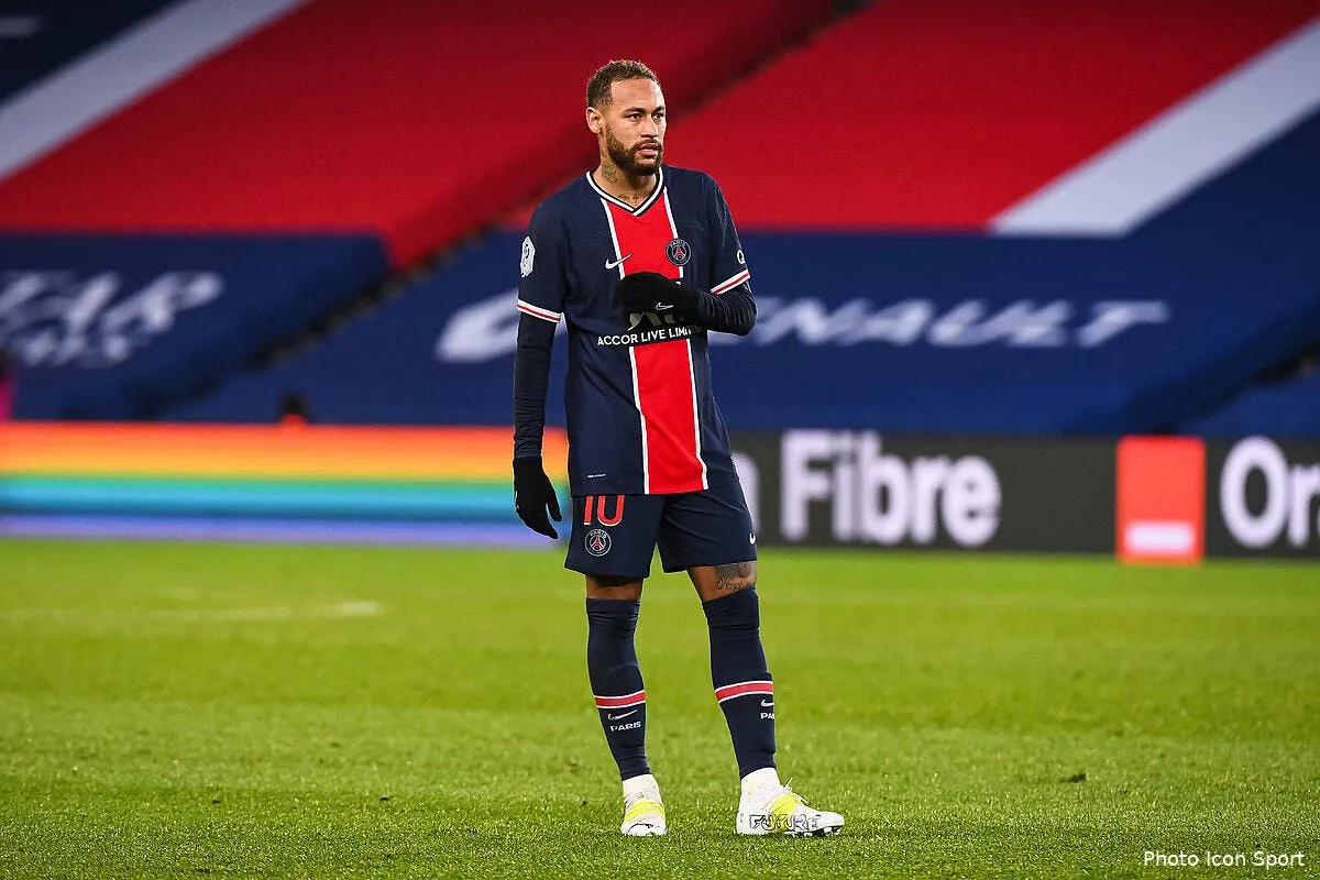 psg ol neymar sorti sur civiere thiago mendes a fait le boucher icon bap 131220 93 088 301665