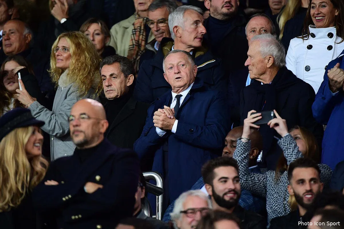 psg ol paris refuse une banderole sur aulas les ultras font greve iconsport icon win 170917 01 19314193709