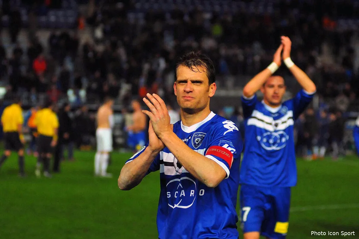 psg om c est desormais sans haine se rejouit rothen iconsport mae 020312 01 0633265