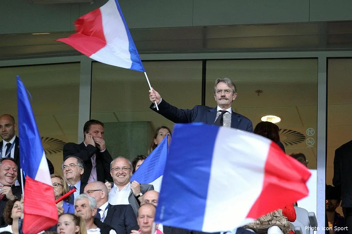 psg om frederic thiriez sort sa trompette et crie sa joie iconsport mrv 080614 29 5495593