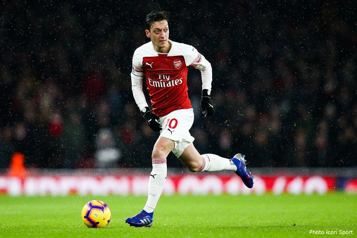 psg ozil pour remplacer neymar blesse l idee dingue du paris sg icon spi 067 cm arsenal v cardiff 4493206243521