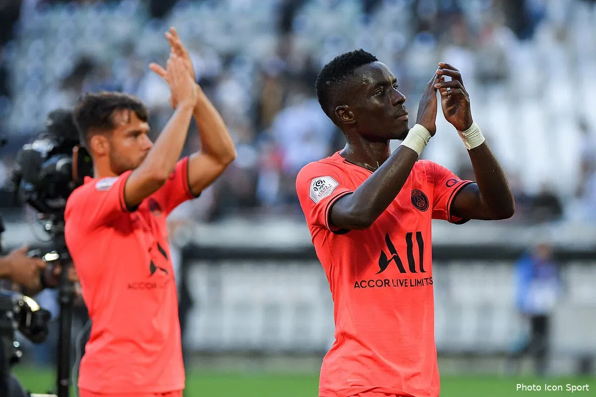 psg paris a recrute un kante bis ce n est pas une legende icon dib 280919 12 02266017