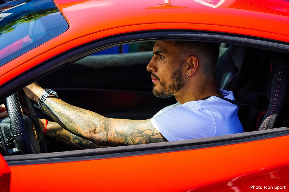 psg paris attaque sur paredes hesitation generale icon 200622p002868288319