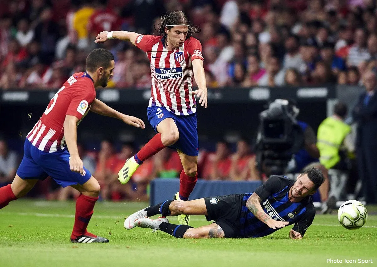 psg paris connait le prix de filipe luis au mercato iconsport icon mar 110818 417 10228141