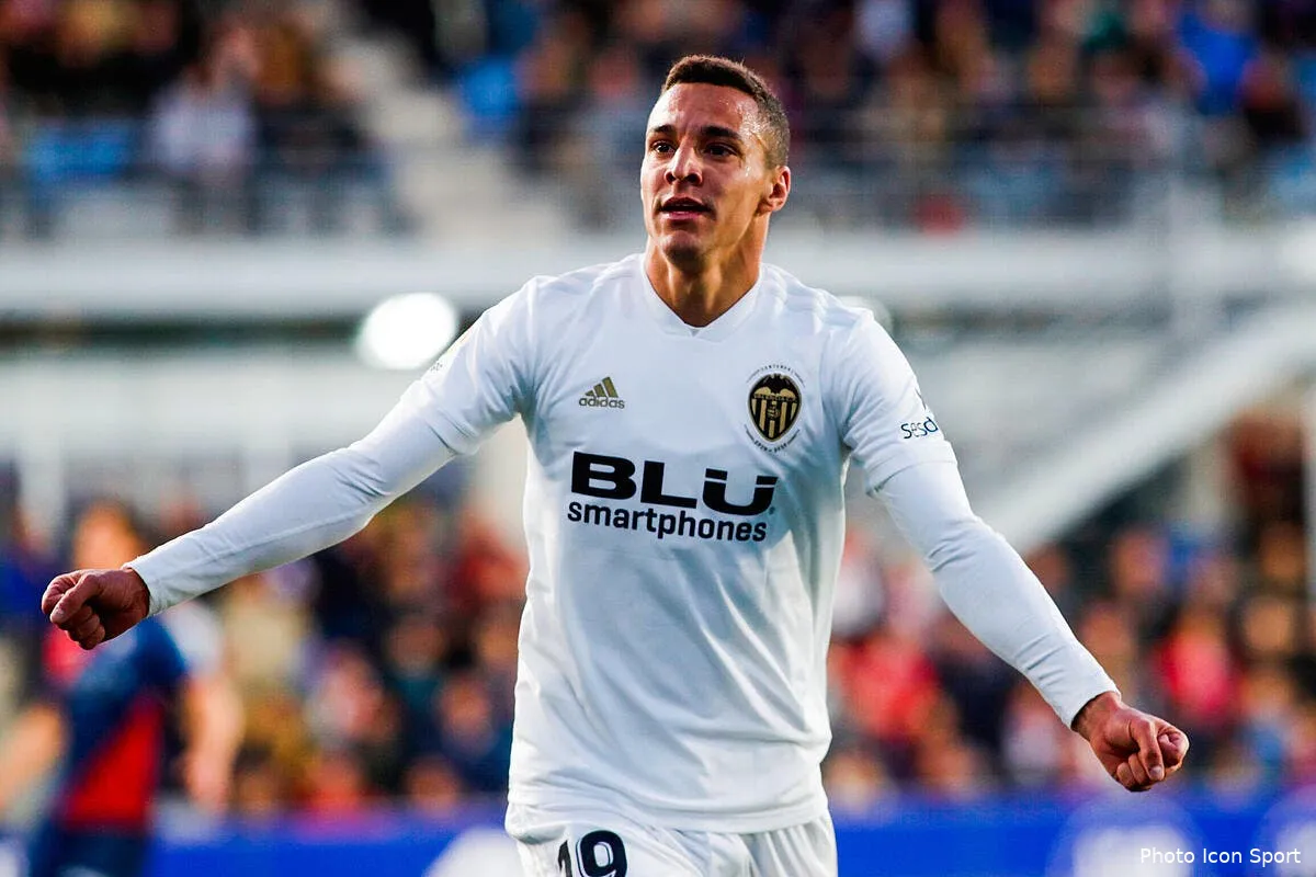 psg paris creuse une piste offensive suprise au mercato icon mar 050519 12 02263289