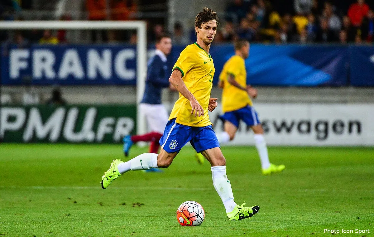 psg paris espere remplacer david luiz pour 13 me rodrigo caio155942